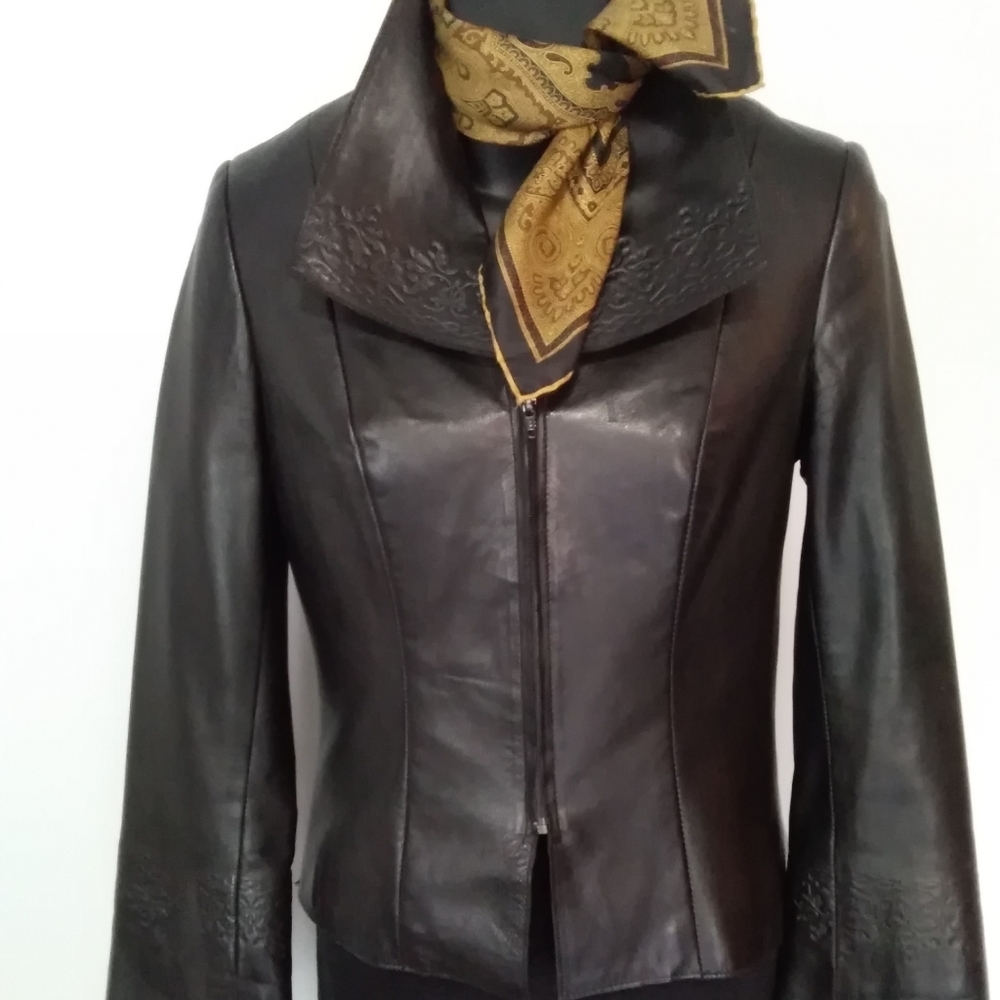 ⭐️Danier Leather Jacket - Picture 7 of 14